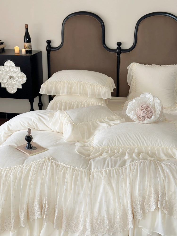 Lace Embroidery Bedding Set