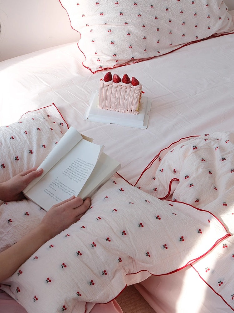 Cherry Jacquard Bedding Set