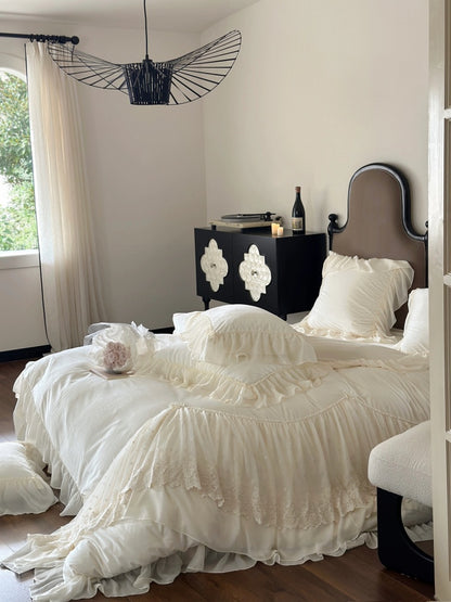 Lace Embroidery Bedding Set